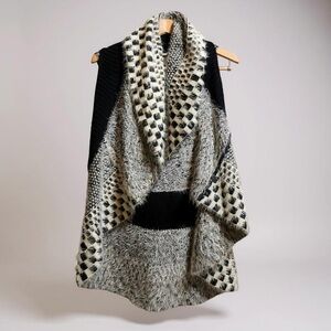 Spense Black White and Gray Fuzzy Shrug Sweater. NWOT SZ M
